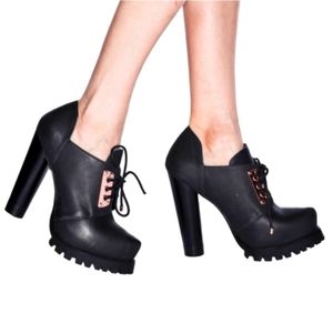 Messeca Lenni Pumps